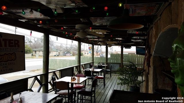 1023 N 1st Ave, Crystal City, TX 78839